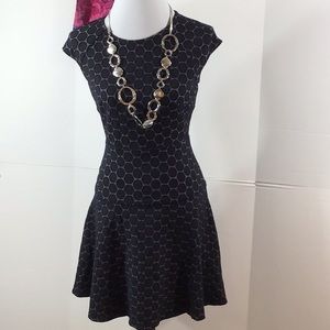 Julia Jordan b/w pattern fit and flare dress 2
